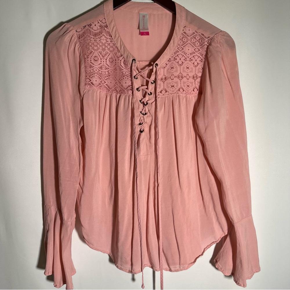 No Boundaries Junior’s Long Bell Sleeve Top 7-9